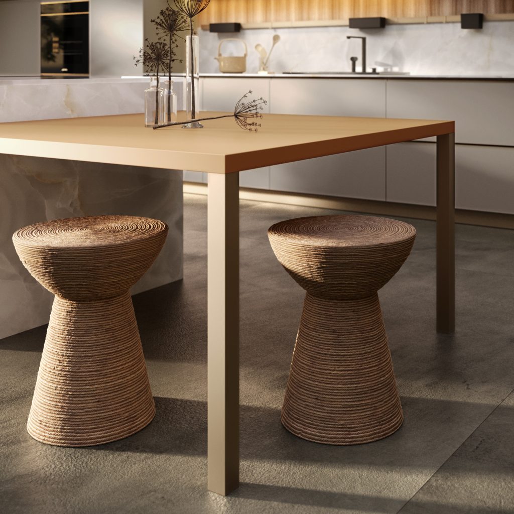 Cucina moderna economica Sibilla di Ciao Cucine, dettaglio del tavolo snack con sgabelli in rattan intrecciato e top effetto marmo